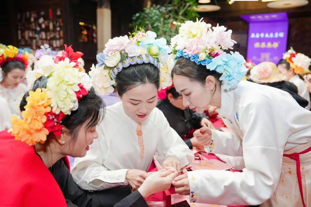 把春天簪在头上五店市春日簪花大会太赞啦