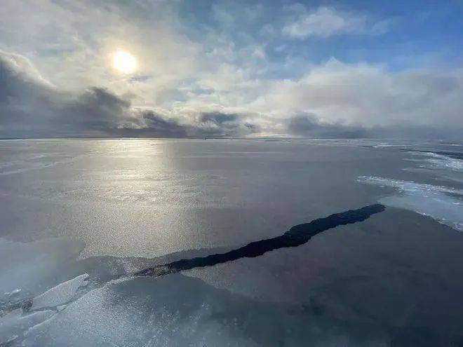 一组令人震撼的深海照片你敢看吗来感受下深海的神秘和恐惧