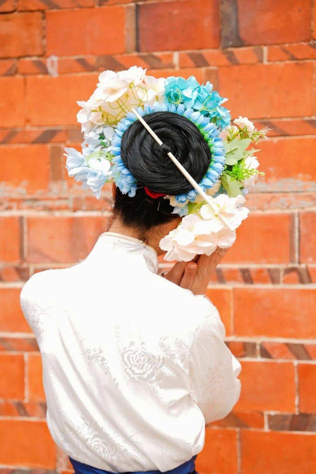 把春天簪在头上五店市春日簪花大会太赞啦