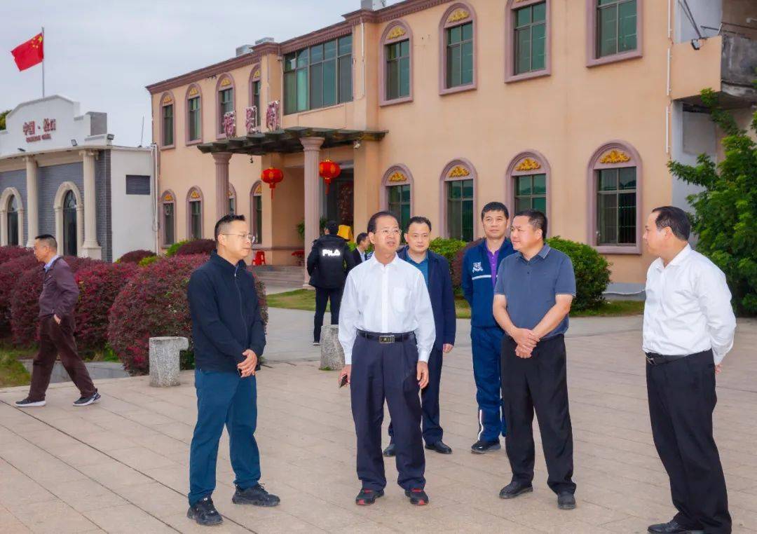 "爱绿植绿护绿兴绿"主题党日活动在梅州开展_松口镇_值班室_梅县