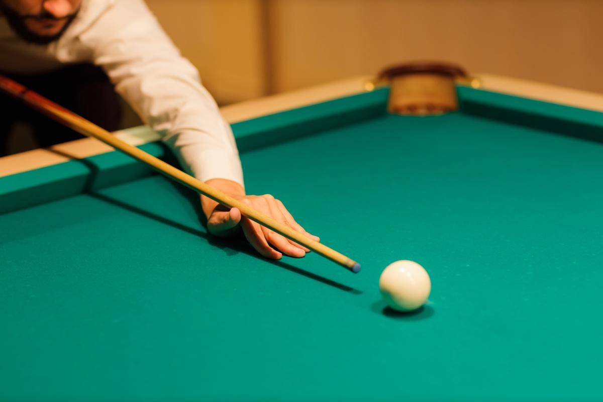 台球感觉瞄准了为什么出杆还是打厚了真的是出杆的问题吗