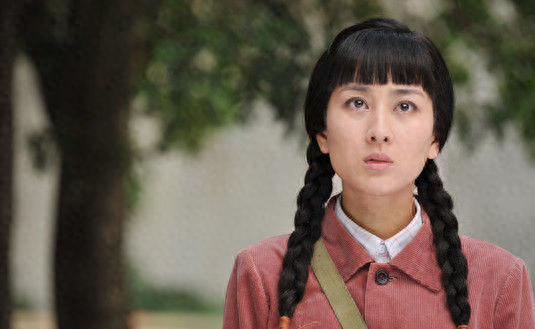 不会笑场吗?34岁任嘉伦新剧演儿子,叫大9岁的马苏"娘"