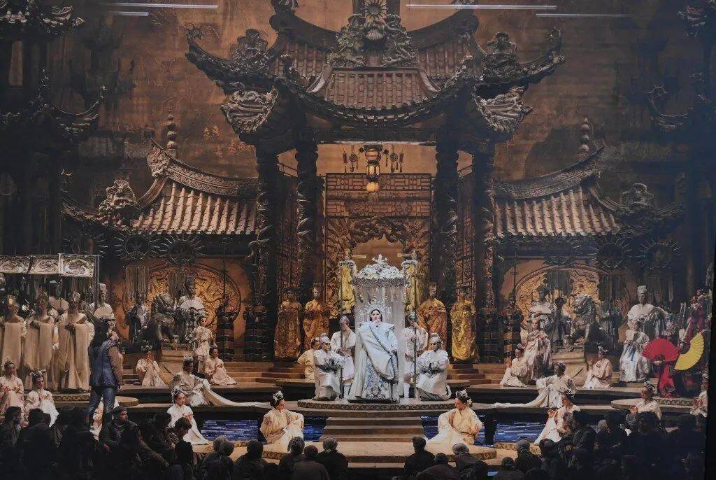 纽约大都会歌剧院称《图兰朵》为「有问题的杰作」