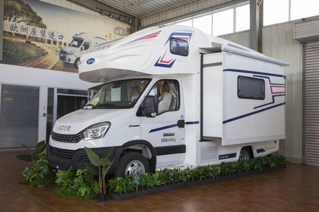 16 北京房车展 | 亚特尊领st 2024款 豪华双拓展 轻奢大空间 品质出行