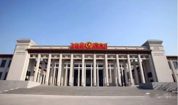 中国国家博物馆是一座以历史与艺术为主,系统展示中华民族悠久文化