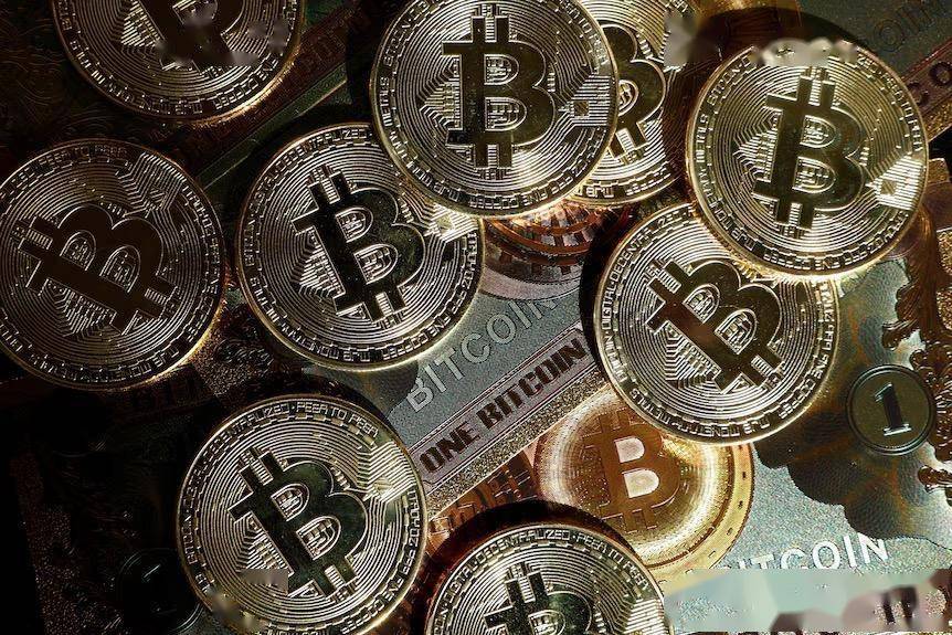 炒比特币网银被锁定_炒比特币冻结了银行卡