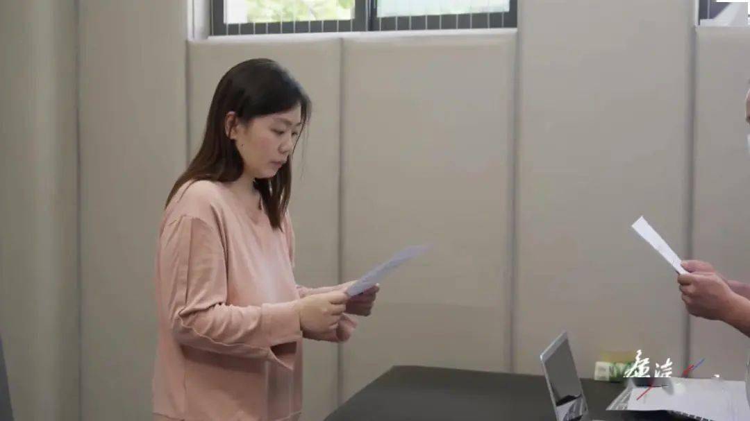 "90后"落马女干部出镜忏悔:心里一点数都没有