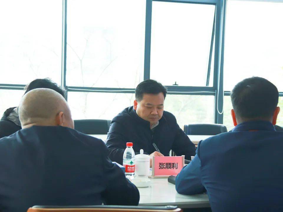 浙江省建设装饰集团党委书记董事长张顺利一行莅临鼎美调研指导