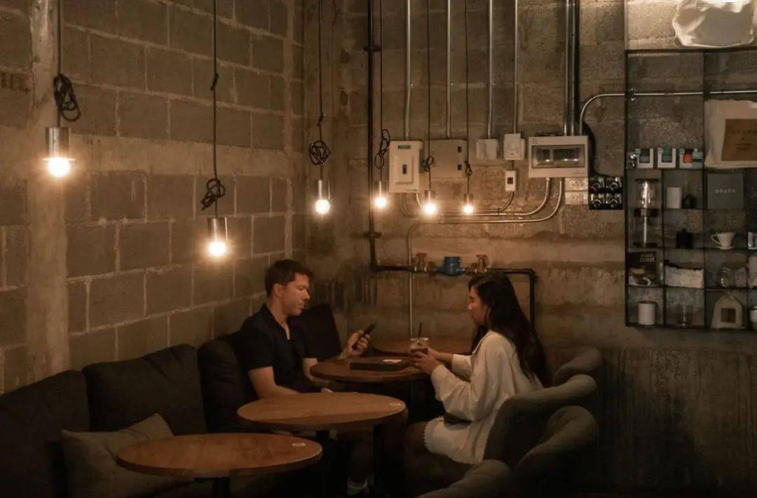 第一次造访清迈,我肯定要去"朝拜"清迈知名的精品咖啡品牌graph.