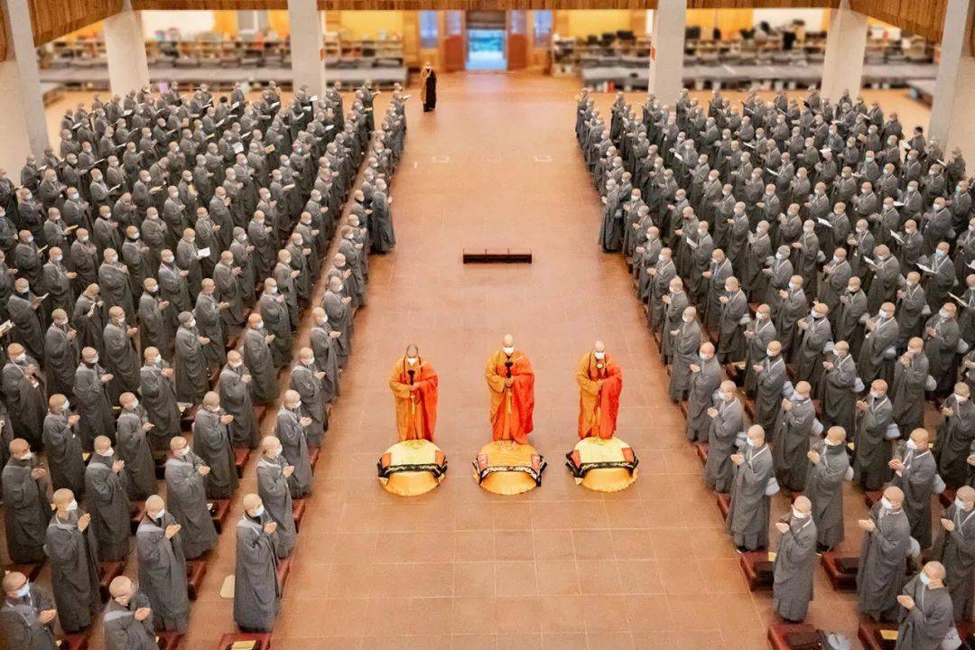 平兴寺微信公众号■ 心安道上  服务众生不论是否能进入佛学院,还是从