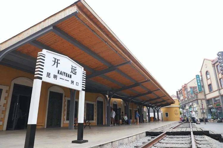 这里的火车,时速只有25公里!_开远_铁路_列车