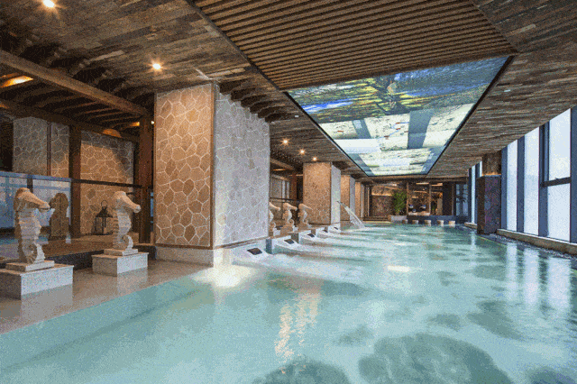 逃离城市,大口呼吸百倍市区空气负离子空气畅泡温泉,享受难得的清闲