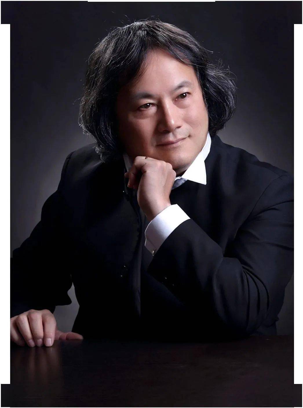 3月23日,由指挥家汤沐海执棒无锡交响乐团,联袂献上《我的祖国》交响