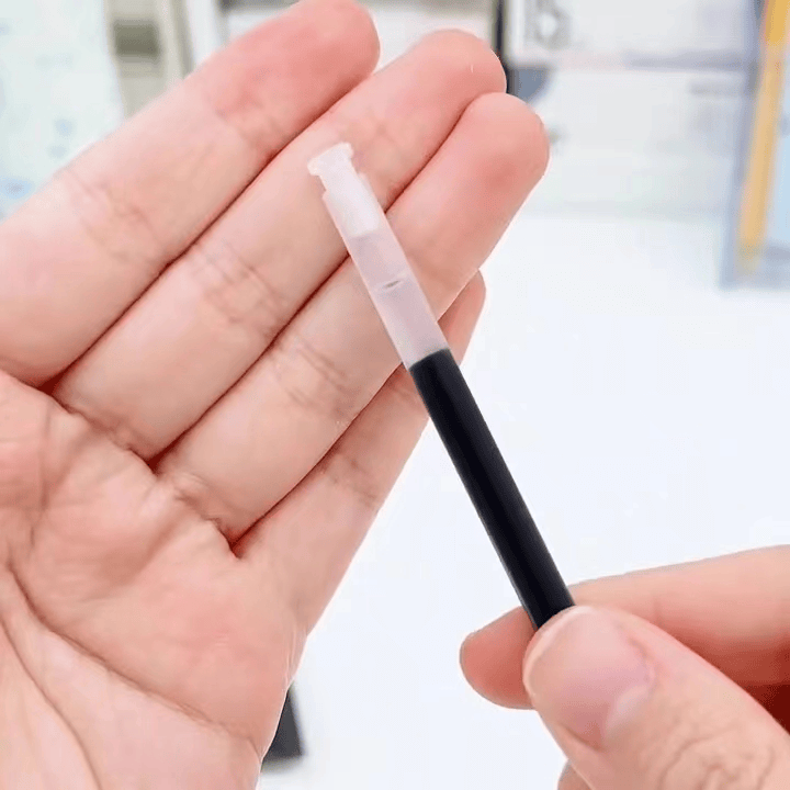 设计师怎么不早点吭声我就不在笔杆里塞纸了