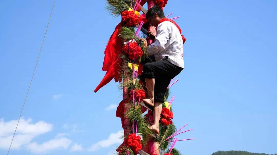 上刀山下火海漾濞二月八刀杆节根本嗨不够
