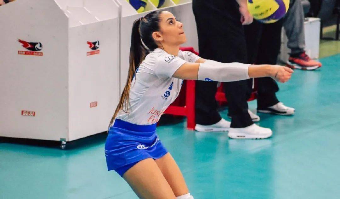 身材太好了巴西女排性感双胞胎和内马尔传过绯闻如今成时尚模特