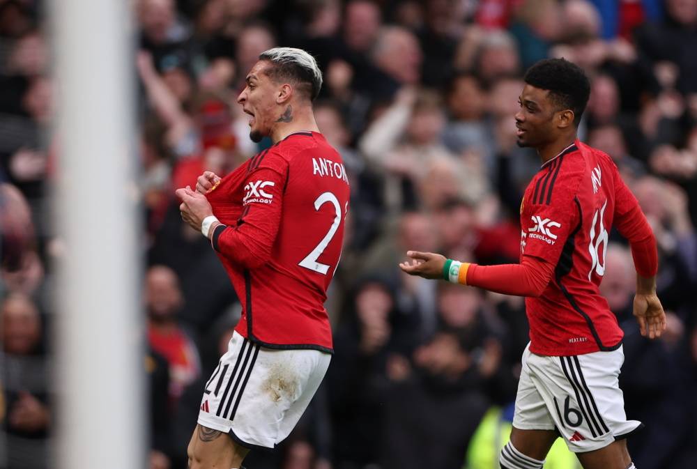 英格兰足总杯曼联晋级半决赛