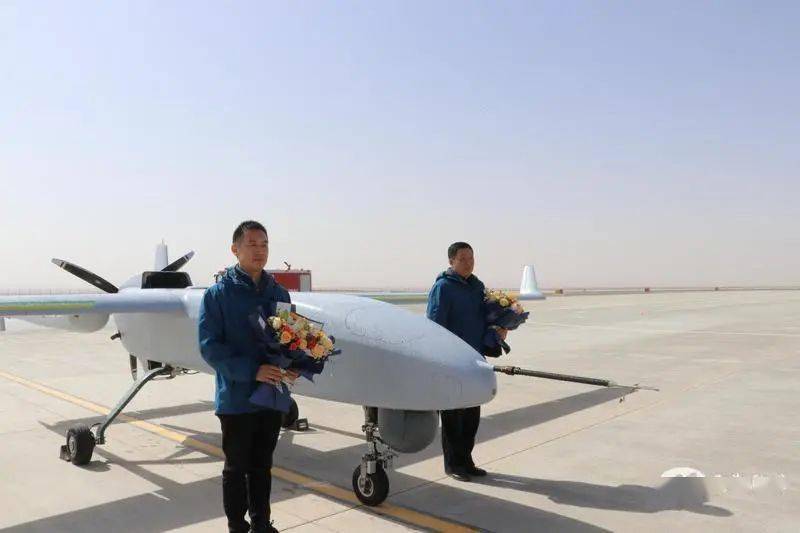 武威民勤向云端低空游飞出旅游发展新高度