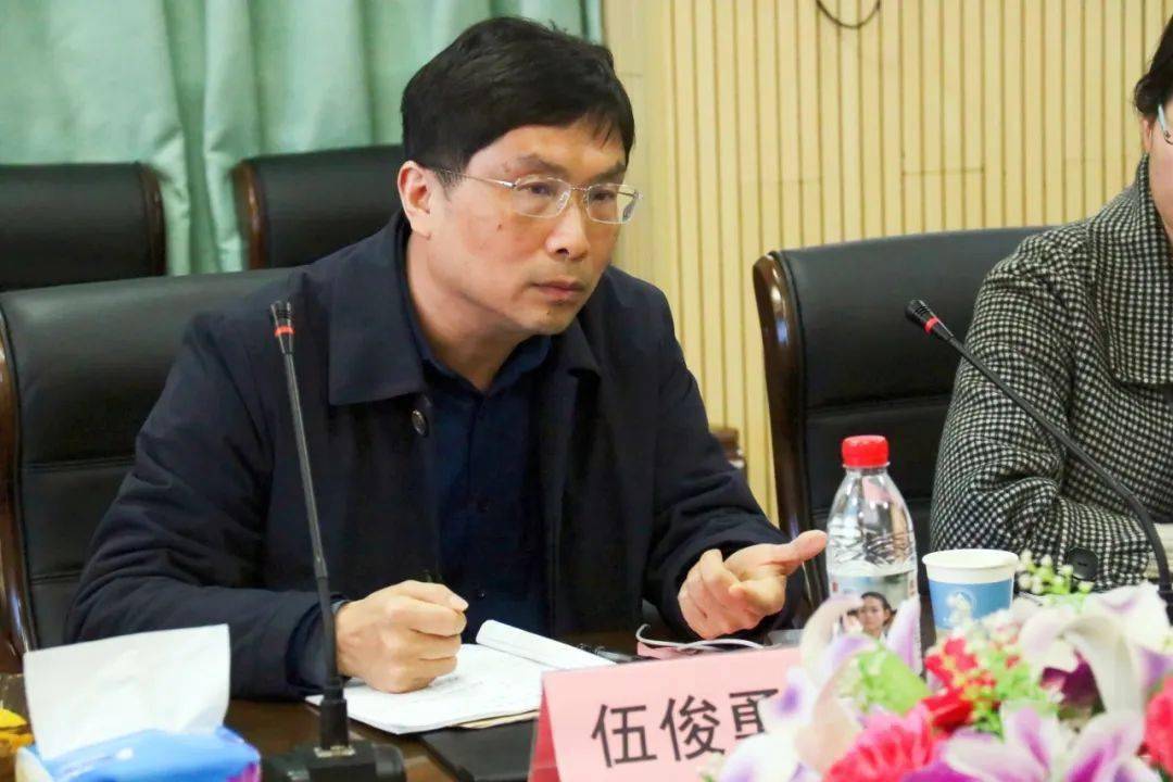 校际交流市天元中学管理团队骨干教师来株外开展教学交流活动