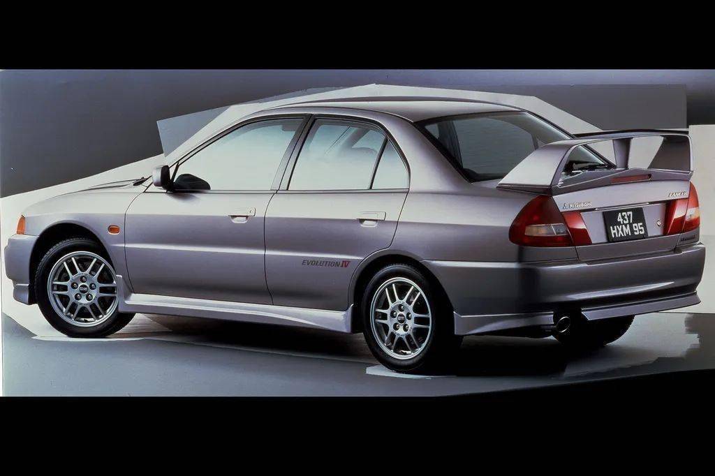 称霸拉力赛场的王者,mh 1/18三菱evo 4灰模试玩_搜狐汽车_搜狐网