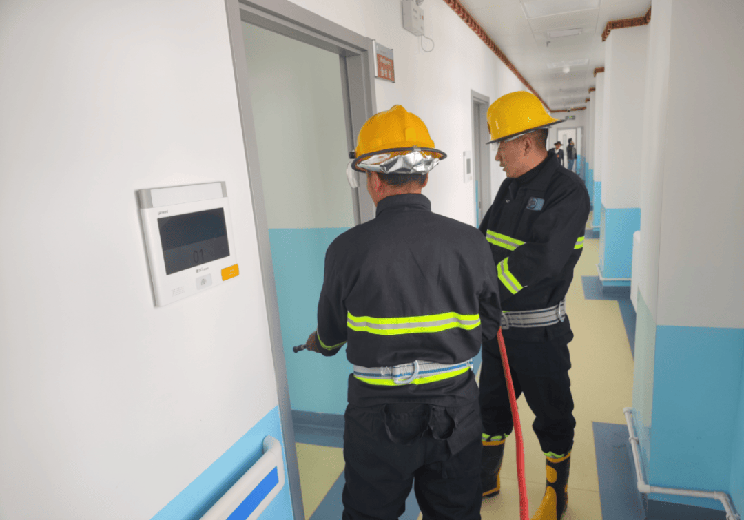 防患未"燃" 共筑安全——玉树州藏医院开展消防应急与疏散演练