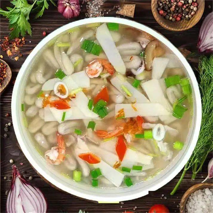 介绍开幕式及活动现场,推介南靖县特色小吃美食,农副产品等,人气博主