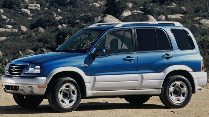 1998年,铃木正式推出了第二代的vitara,也就是从这一代车型开始,grand