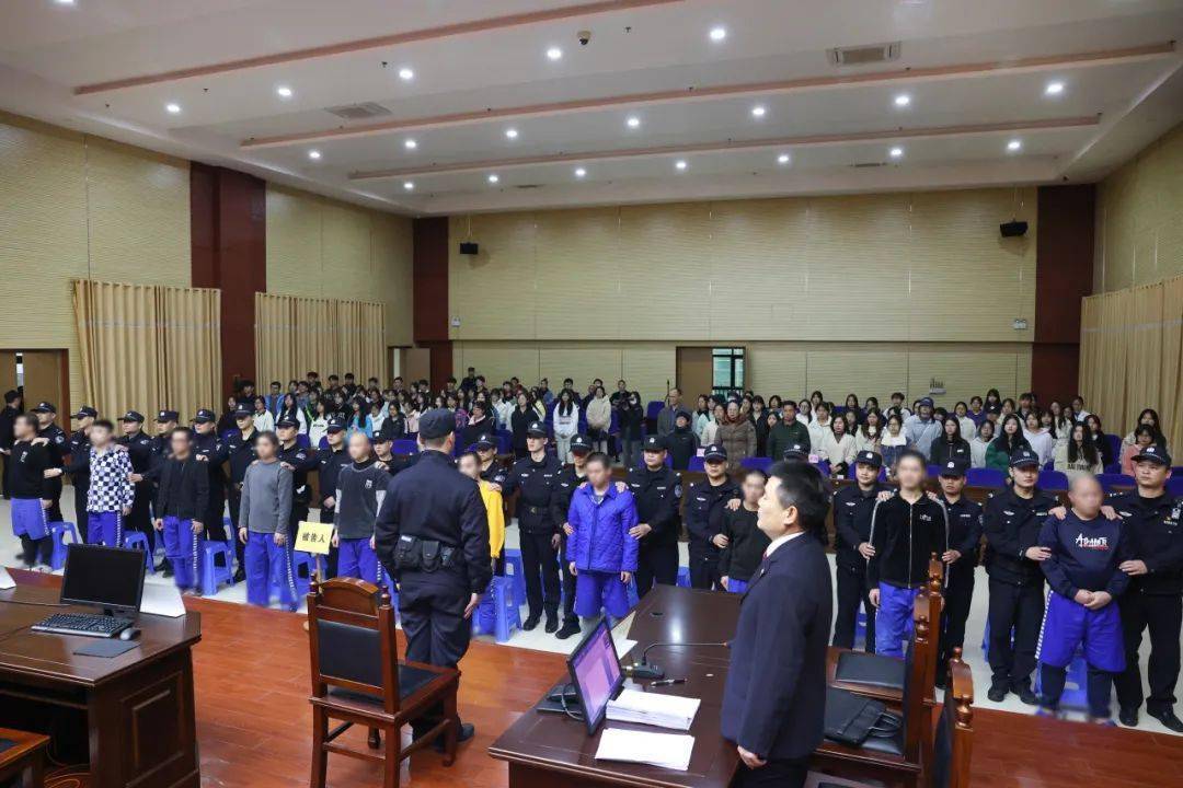 广西河池市宜州区法院集中宣判十起毒品犯罪案件最高被判十年