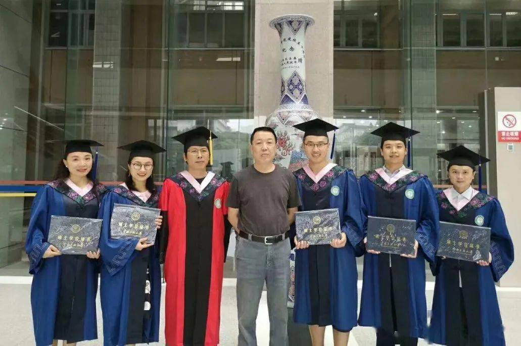 阿妞奋勇呀然后休息呀