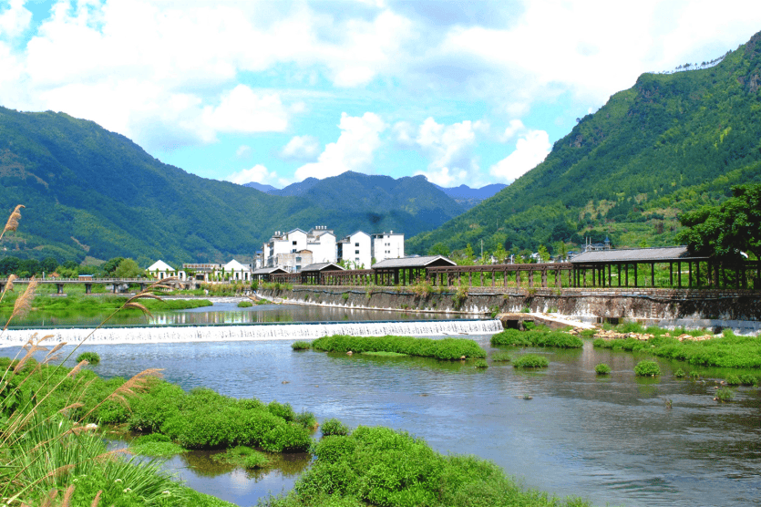 行走山海间丨私藏的2条路线带你玩转春天的公路