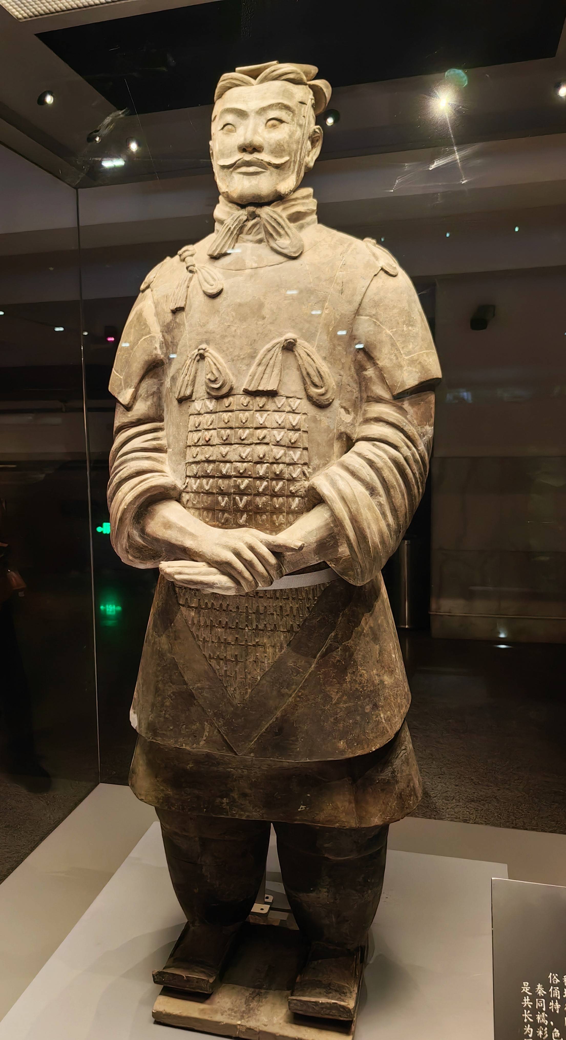 秦陵奇迹:始皇陵旁车马俑