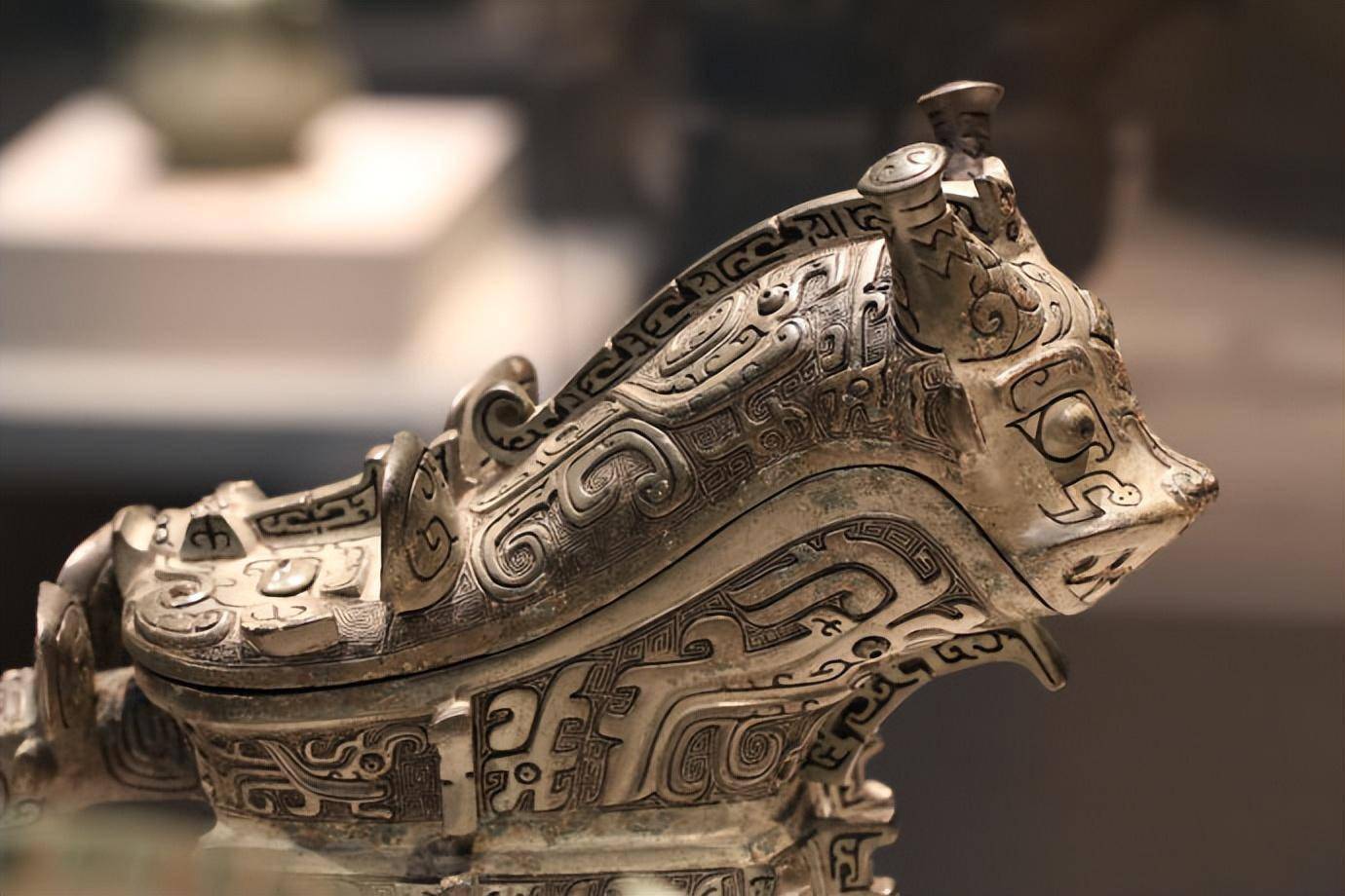 奇特的脑回路:美国博物馆收藏的这件西周青铜觥,是真的吗?