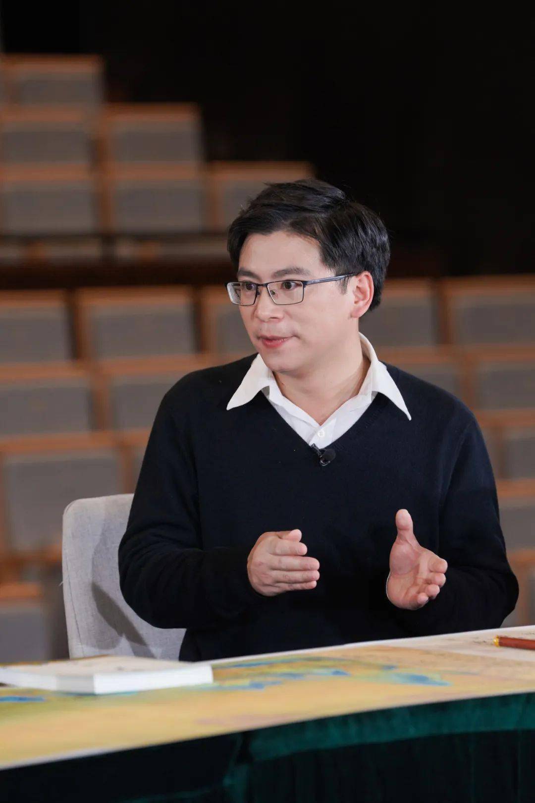 是明清时期最为流行的佛画题材之一,清乾隆帝收藏晚明丁云鹏《扫象图