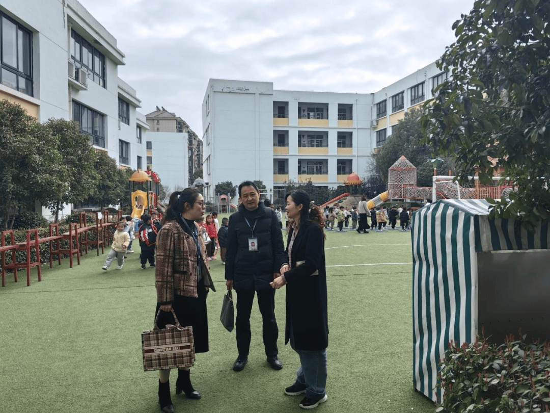 平安东桥丨落实润心行动筑牢食品安全责任督学走进东