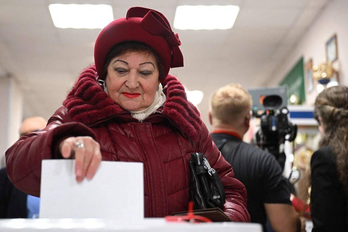 俄罗斯人不解:东西这么贵,中国却家家都有,还当水喝?_文化_美食_烈性