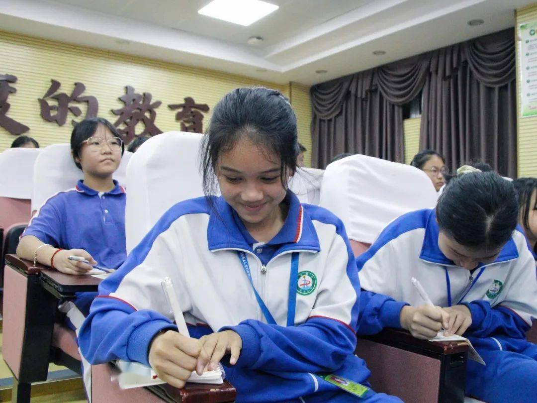 平安校园愿少年的你远离校园欺凌东安小学开展预防校园欺凌法治宣讲