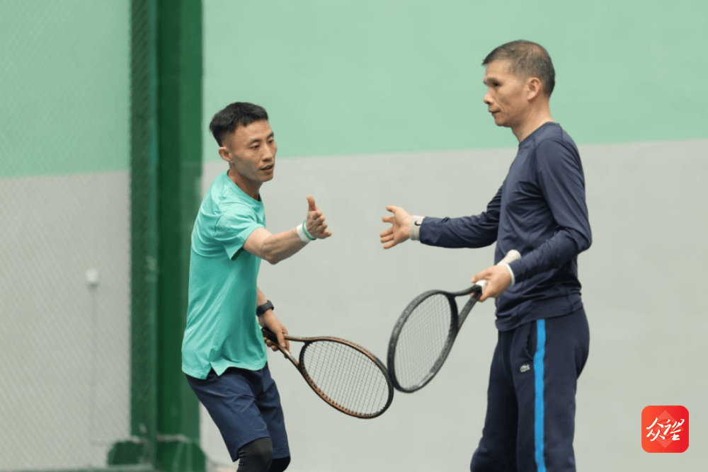 贵州省网球邀请赛暨贵阳市家庭杯网球赛激情挥拍