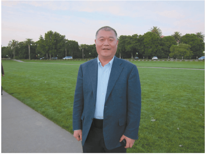 前些年,在江海平原上,提到啤酒,就会想到大富豪,而大富豪董事长易昕