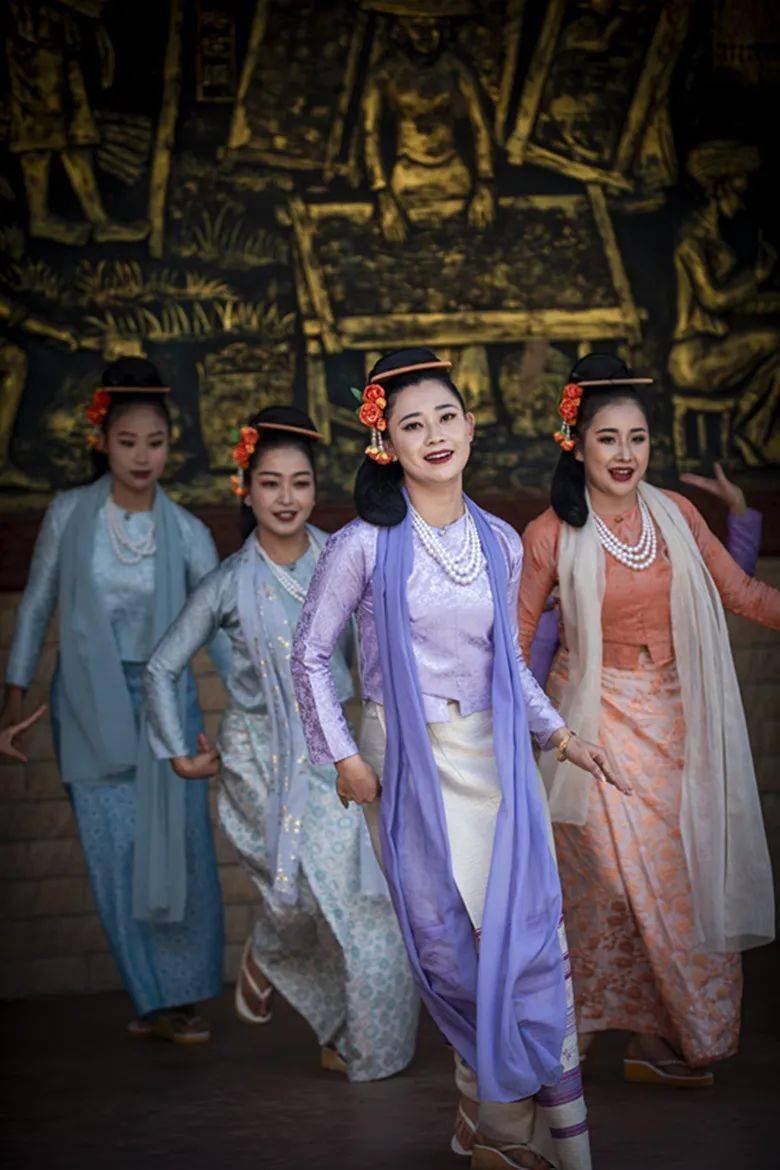 泼水节倒计时耿马泼水舞曲5开拍