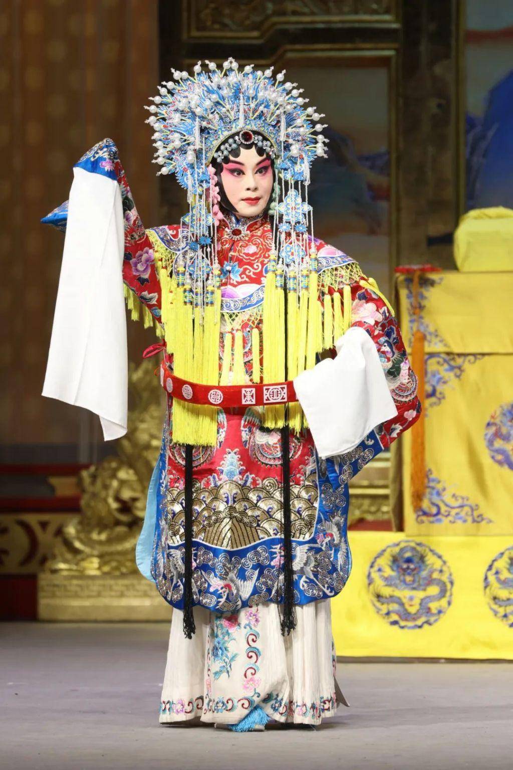 每月一星杜喆领衔京剧红鬃烈马圆满落幕