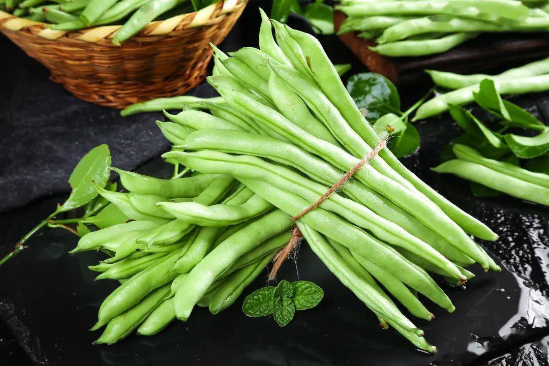 食品安全 | 这7类蔬菜自带"毒物",吃之前建议焯水!___