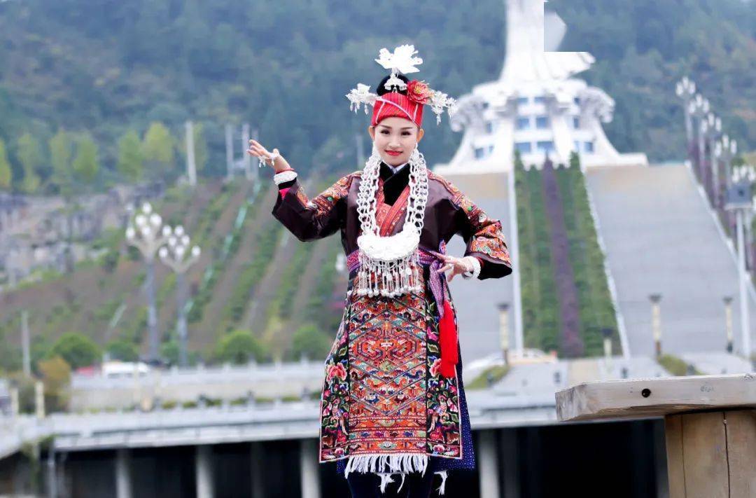 国家级非遗精品台江苗族服饰