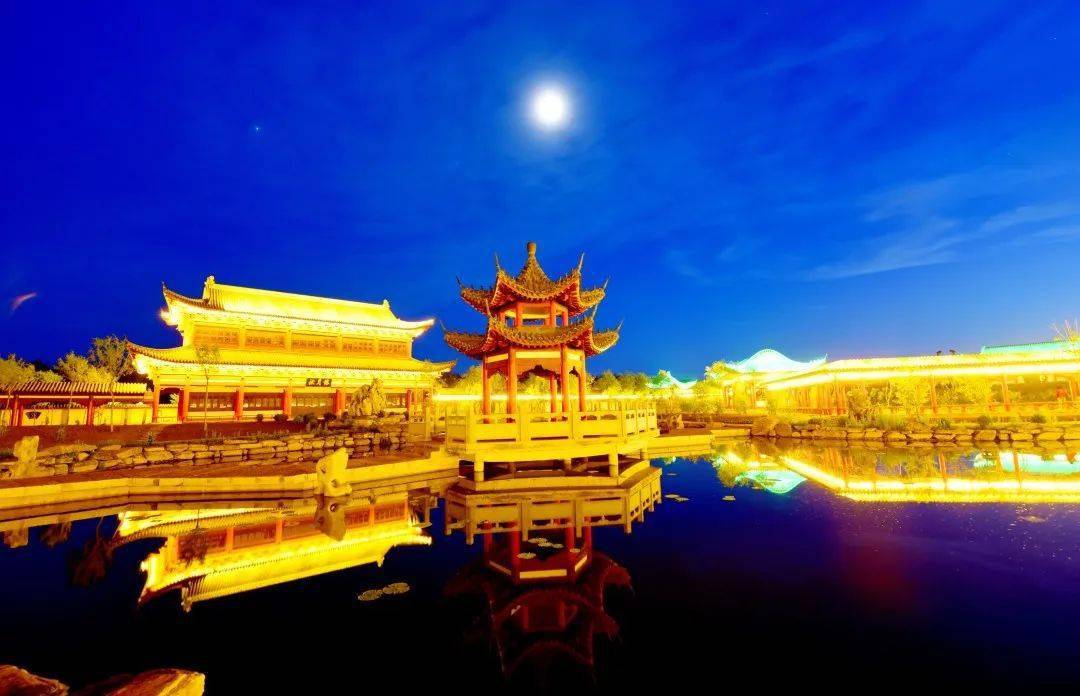 红扒猪手这是一道吉林地区历史非常悠久的一道美食,在白城这道美食