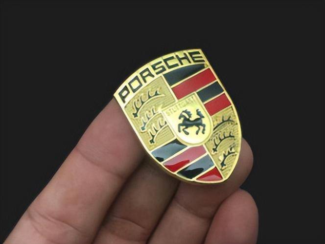 有事故但不影响使用,18万放弃迈腾买保时捷macan,真的明智吗?