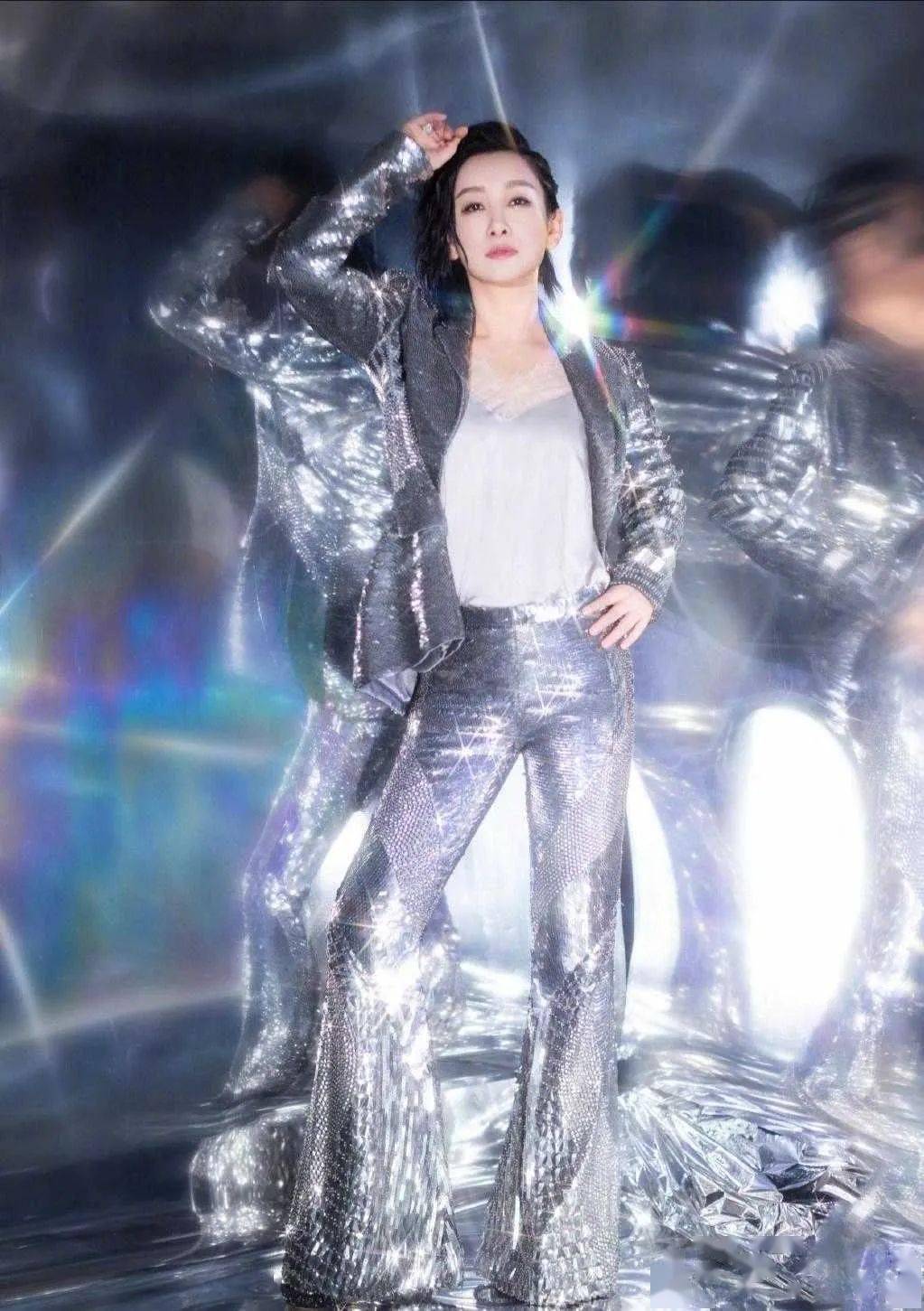 秦海璐分居怒斥李湘插足婚姻老公宠妻人设崩塌