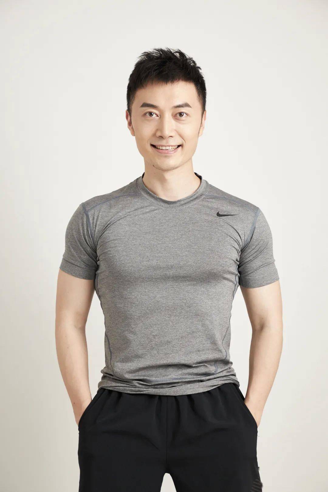 秦海璐分居怒斥李湘插足婚姻老公宠妻人设崩塌