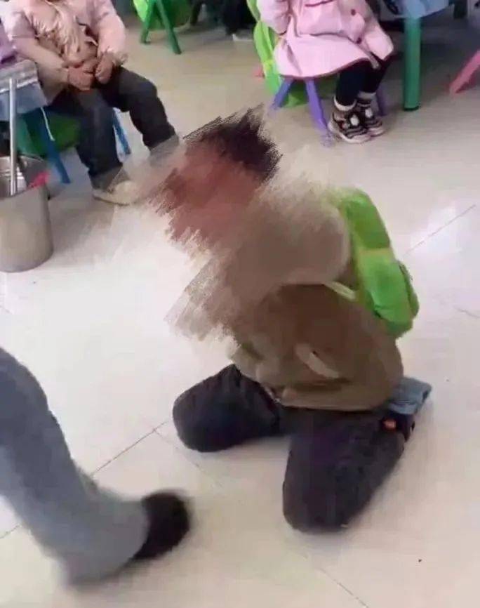 网传河南一名幼儿园教师殴打儿童官方回应情况属实