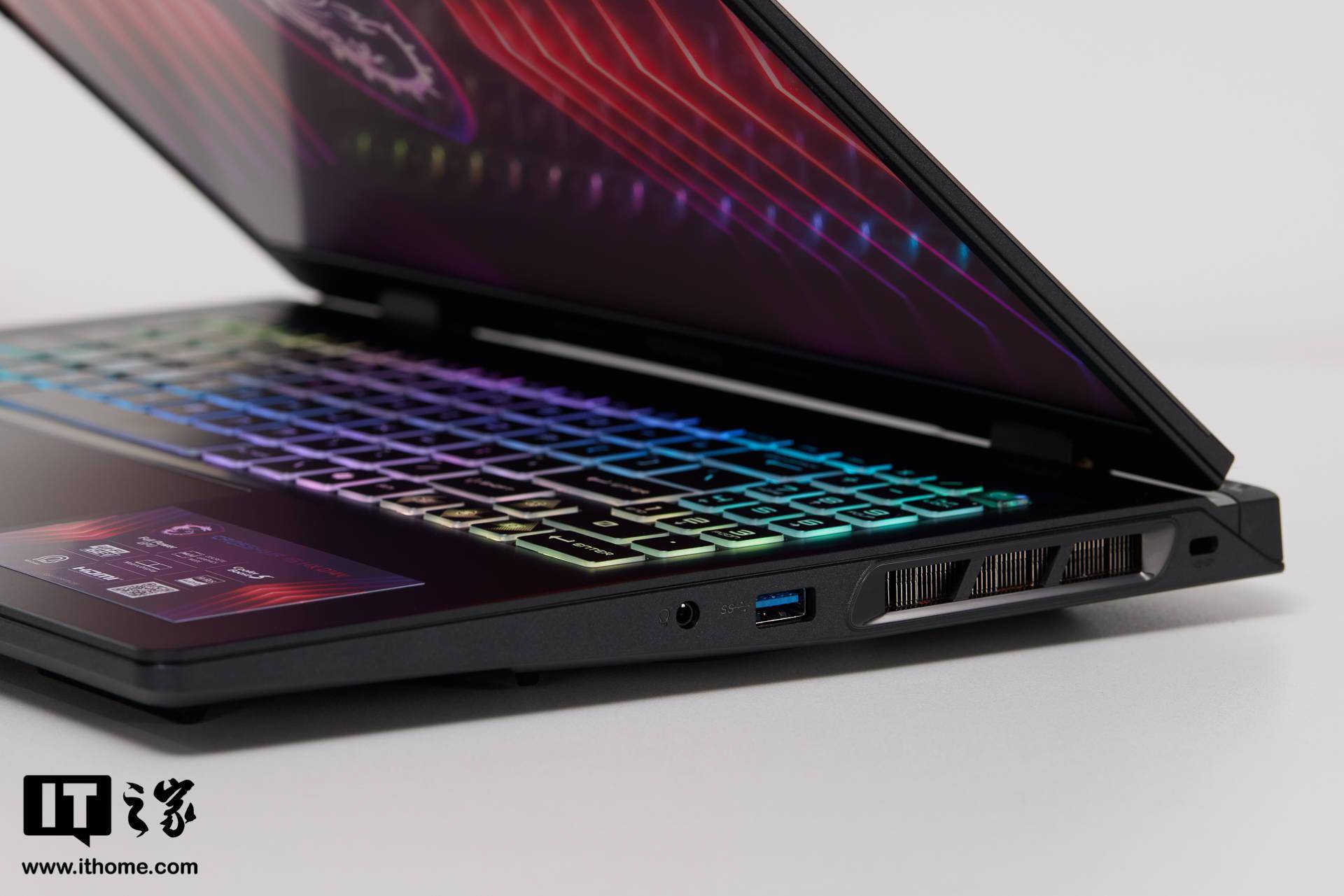 微星神影162024游戏本体验武力充沛的性能钢炮