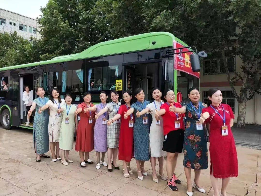 我们的美丽校园厚德尚学励志笃行西昌市川兴中学