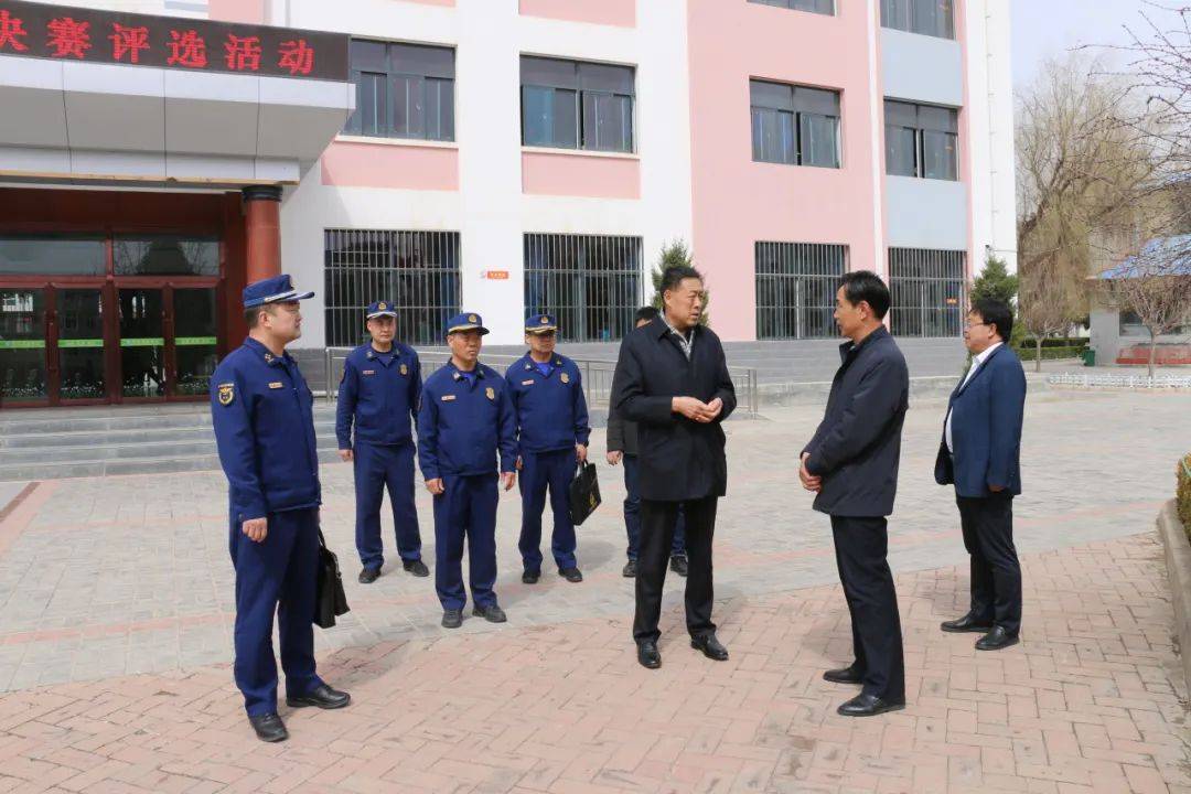 张鸿斌副总队长暗访检查平凉市社会单位消防安全工作
